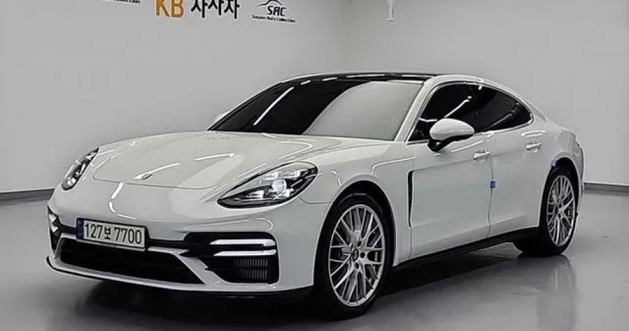 Porsche Panamera 