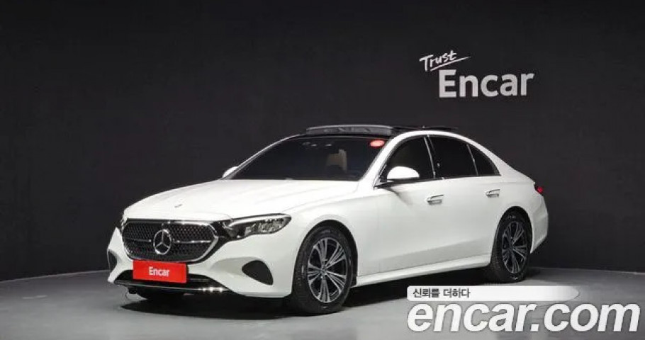 Mercedes-Benz E-Class 