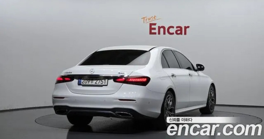 Mercedes-Benz E-Class 
