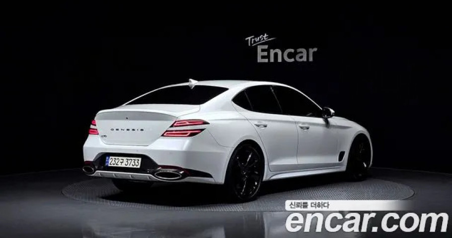 Genesis G70 