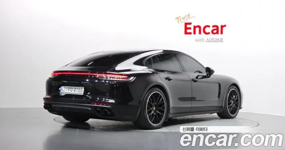 Porsche Panamera 