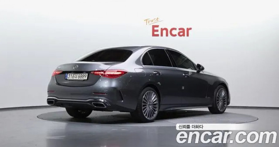 Mercedes-Benz C-Class 