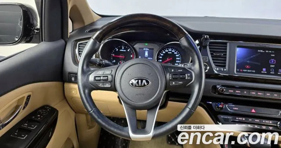 Kia Carnival 
