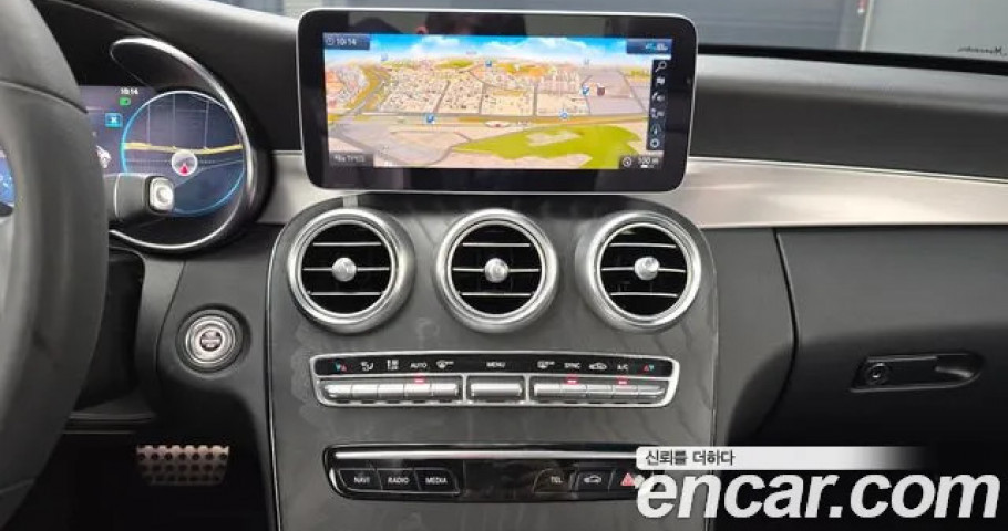 Mercedes-Benz C-Class 