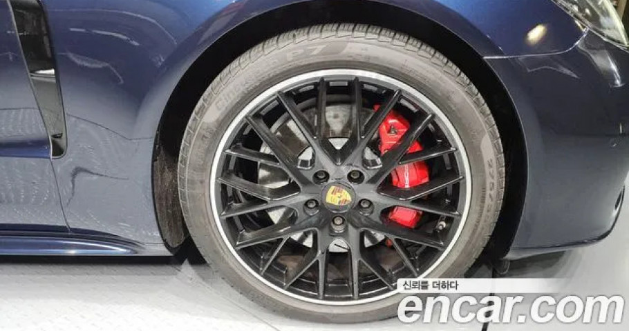 Porsche Panamera 