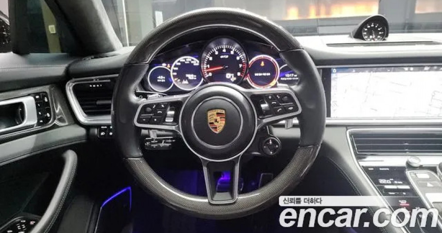 Porsche Panamera 