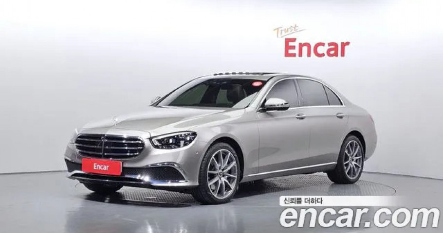 Mercedes-Benz E-Class 