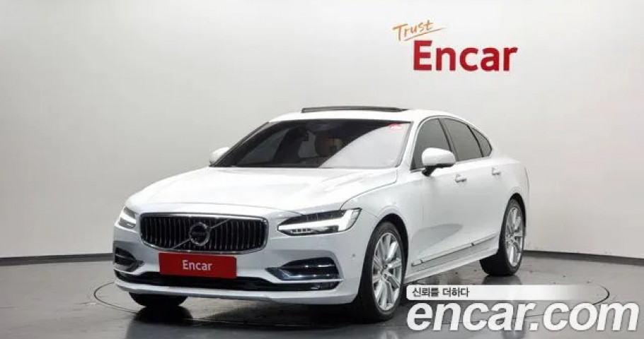 Volvo S90 