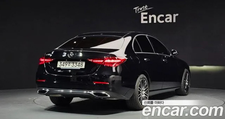 Mercedes-Benz C-Class 