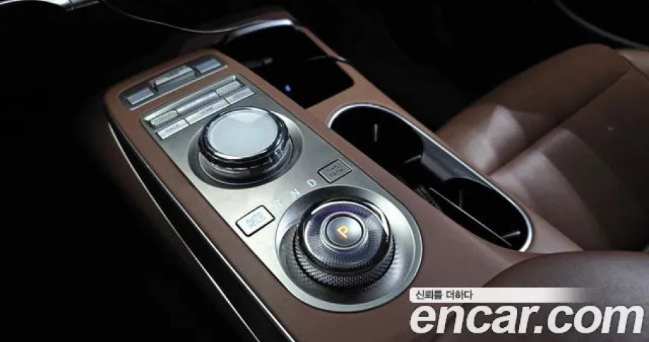 Genesis Gv70 