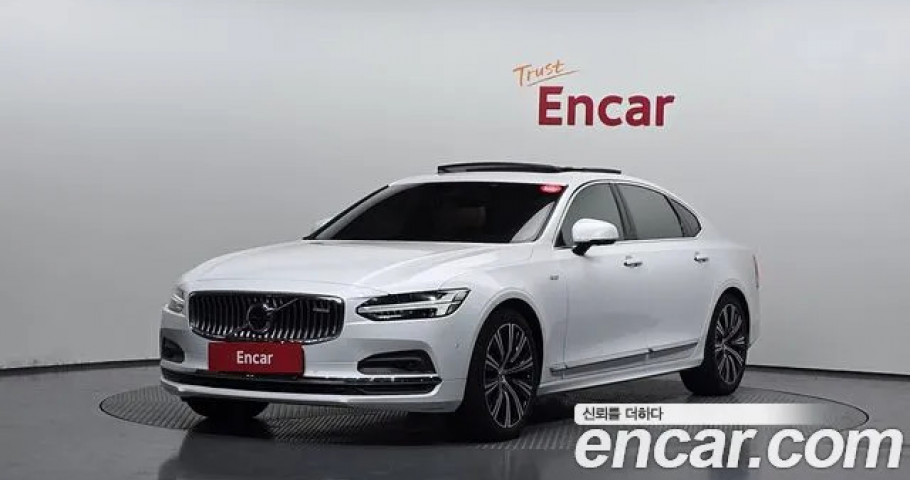 Volvo S90 