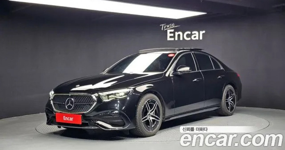 Mercedes-Benz E-Class 
