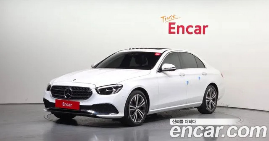 Mercedes-Benz E-Class 