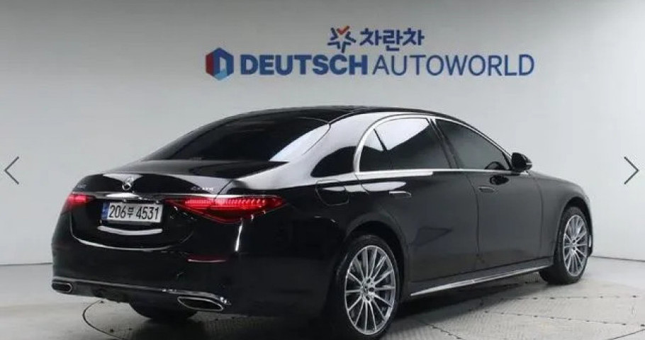 Mercedes-Benz S-Class 