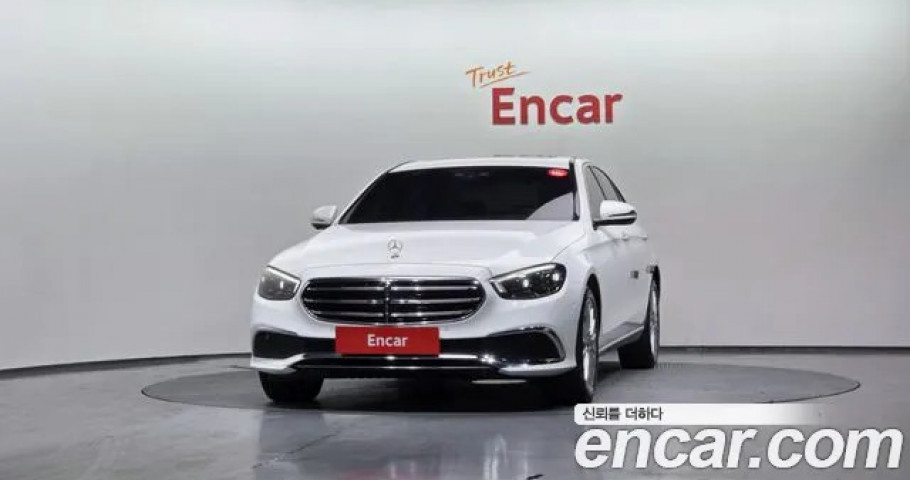 Mercedes-Benz E-Class 