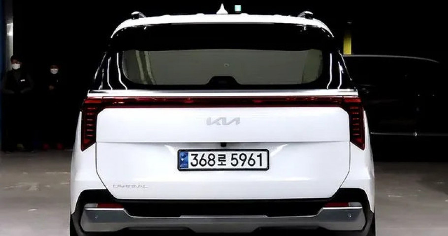 Kia Carnival 