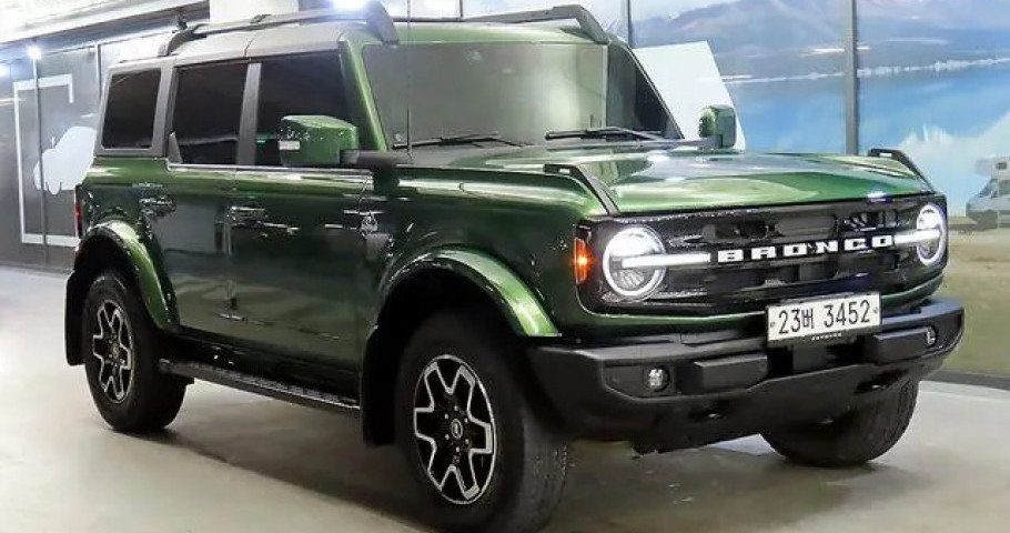 Ford Bronco 