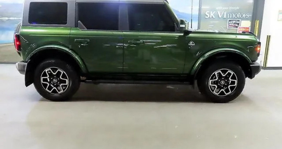 Ford Bronco 