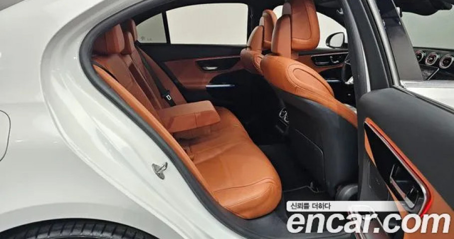 Mercedes-Benz C-Class 