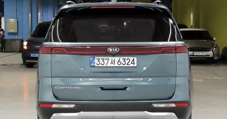 Kia Carnival 