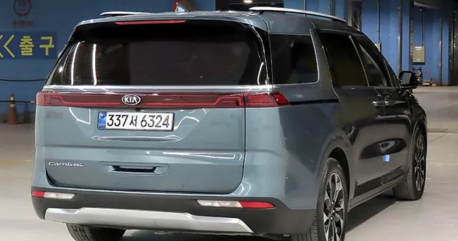 Kia Carnival 