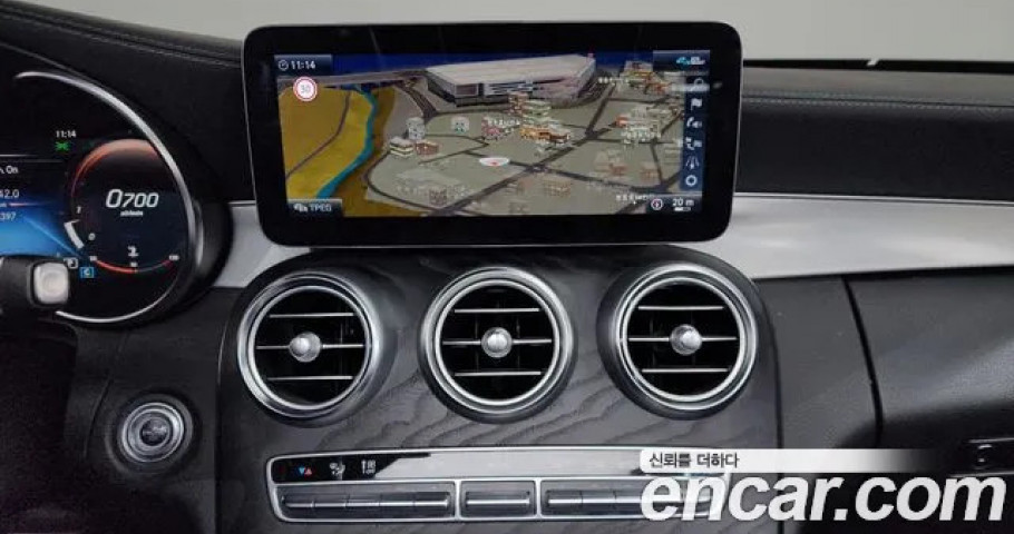 Mercedes-Benz C-Class 