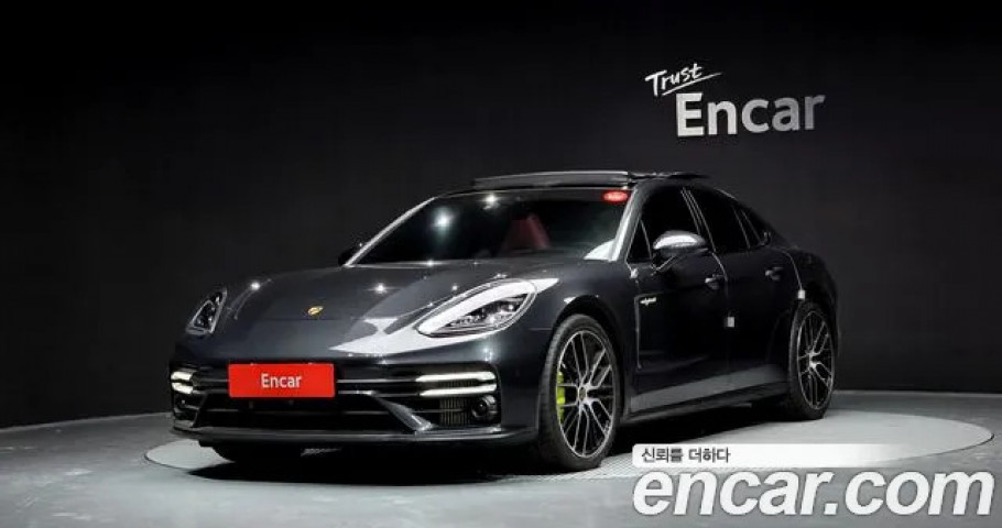 Porsche Panamera 