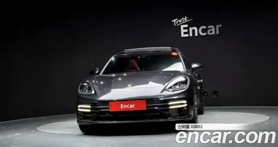Porsche Panamera 