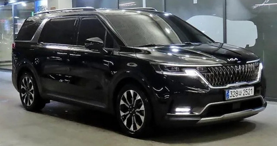 Kia Carnival 
