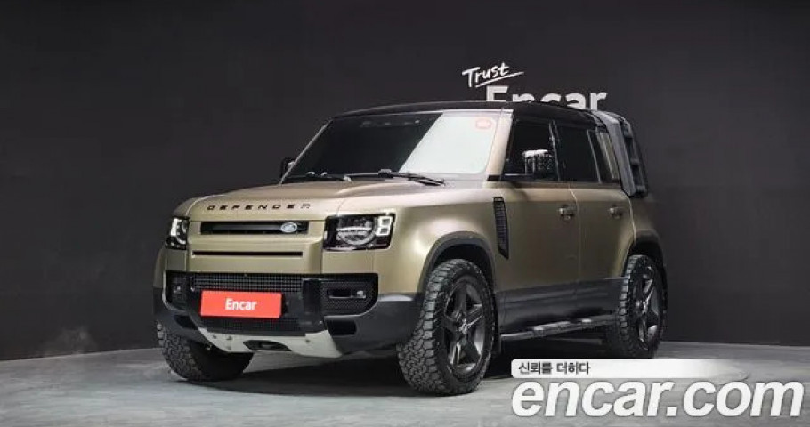 Land Rover Defender 