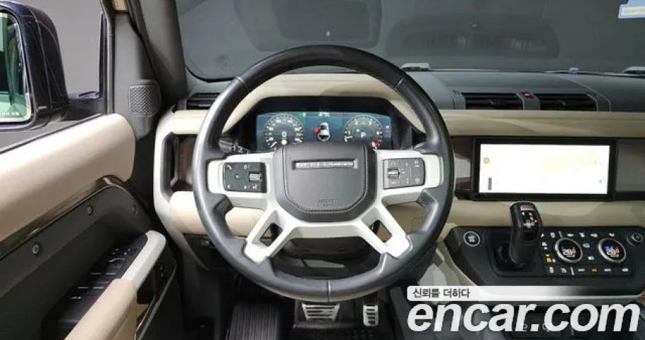 Land Rover Defender 