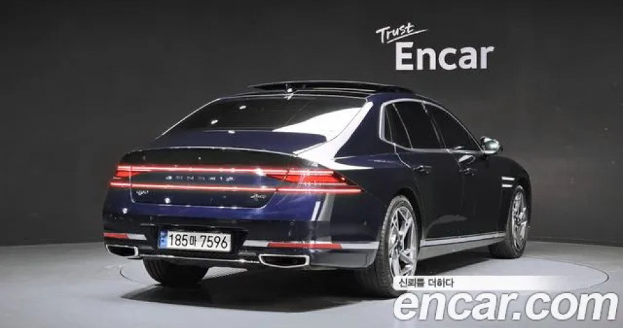 Genesis G90 