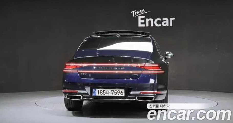 Genesis G90 