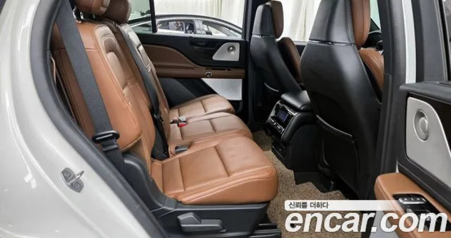 Lincoln Aviator 