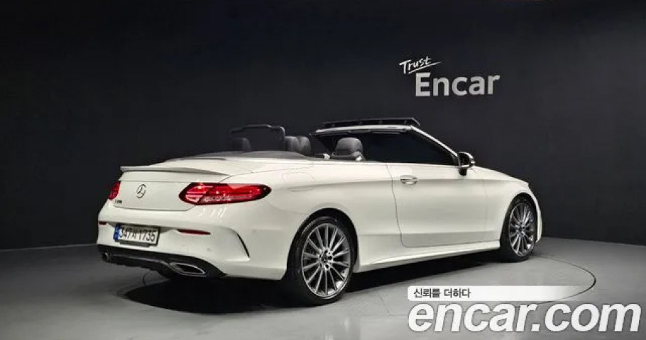 Mercedes-Benz C-Class 