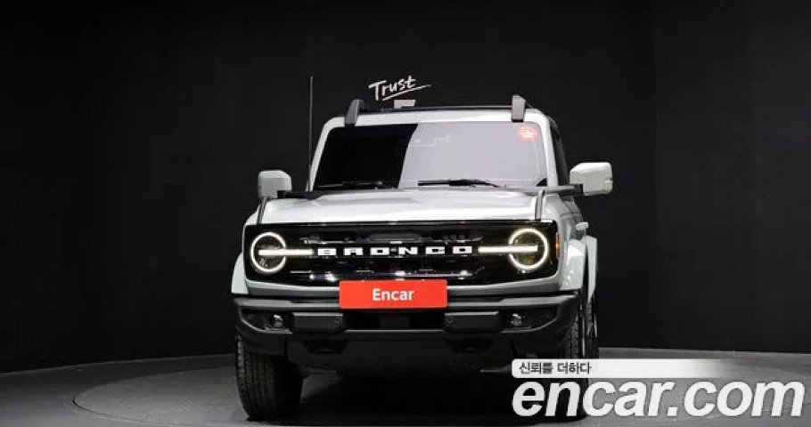 Ford Bronco 
