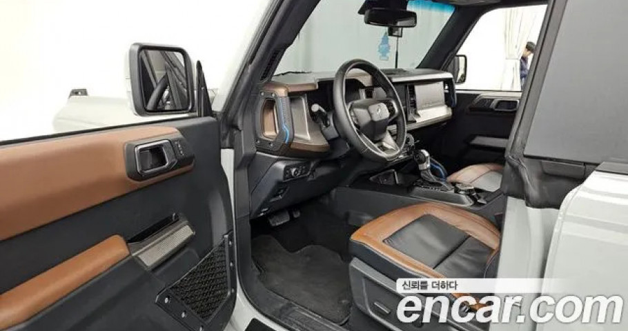 Ford Bronco 