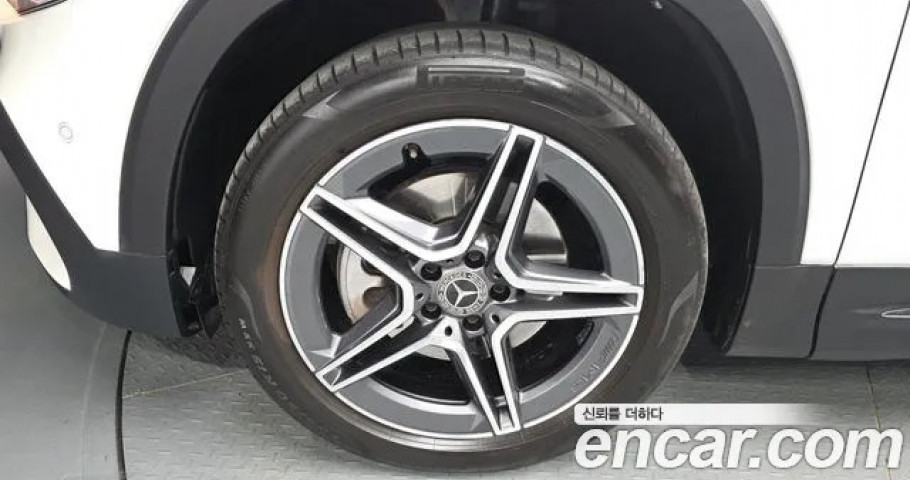Mercedes-Benz Glb-Class 