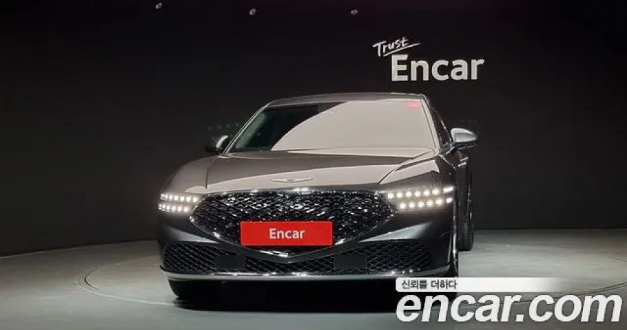 Genesis G90 