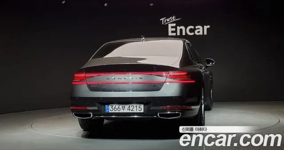 Genesis G90 