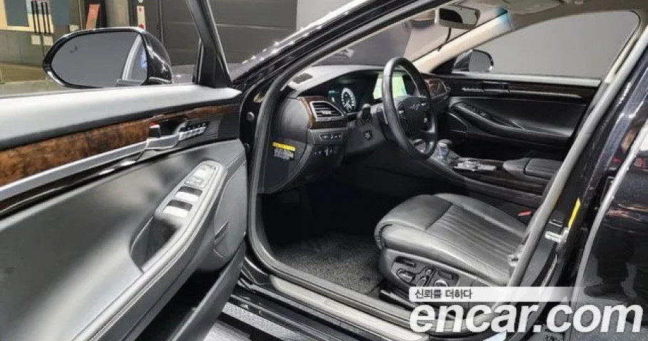 Genesis G90 