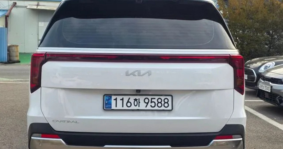Kia Carnival 