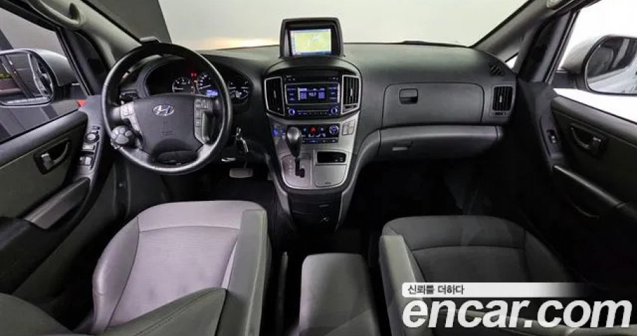 Hyundai Starex 