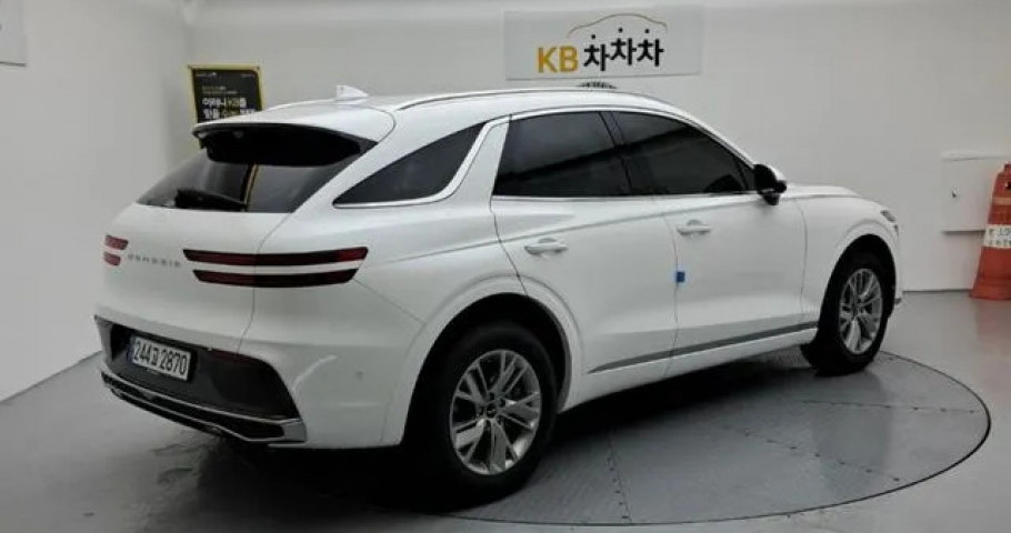 Genesis Gv70 