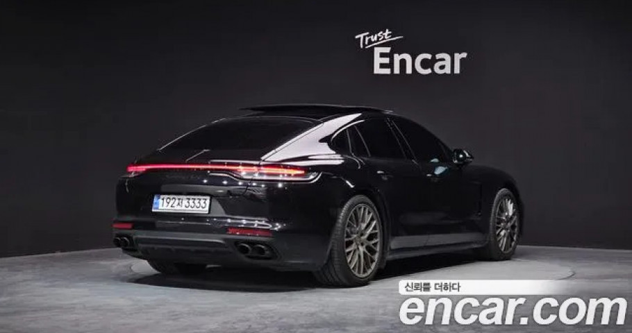 Porsche Panamera 