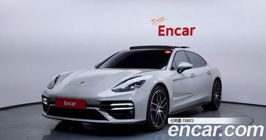 Porsche Panamera 