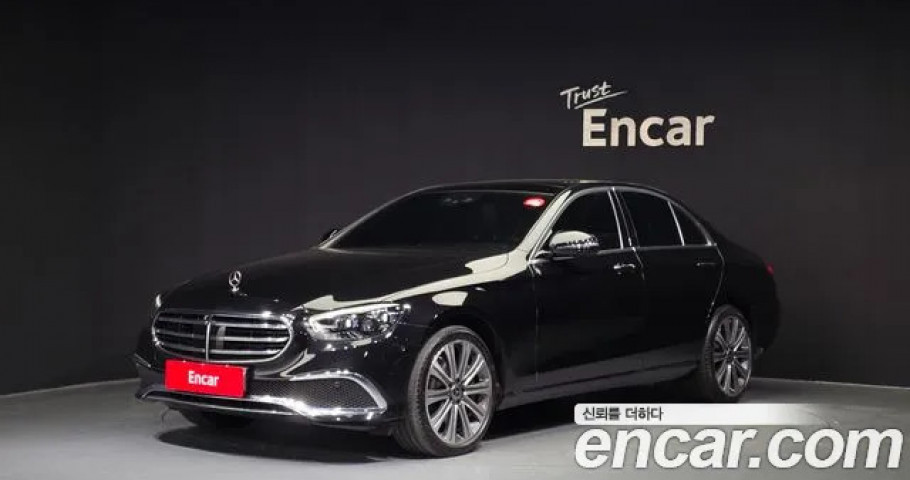 Mercedes-Benz E-Class 