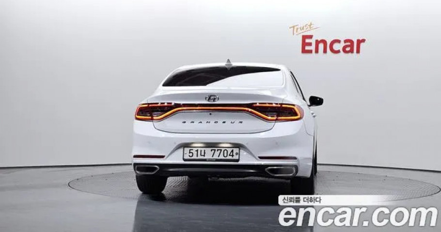 Hyundai Grandeur 