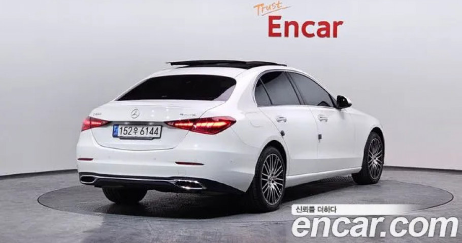 Mercedes-Benz C-Class 