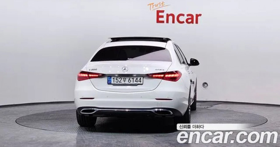 Mercedes-Benz C-Class 